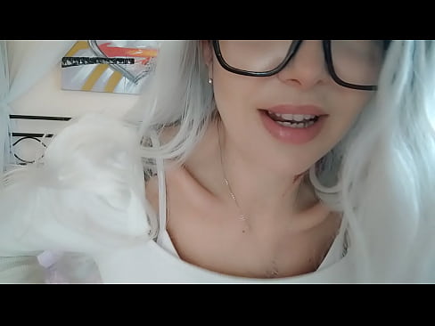 ❤️ stiefseun, moenie skaam wees nie! ereksie is normaal. Stiefma leer om haarself te beheer ❤ Porno by ons