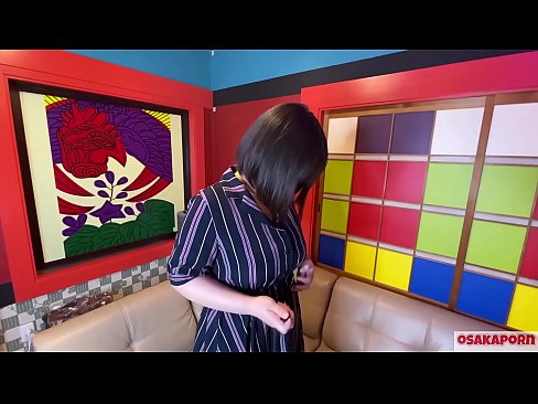 ❤️ Japanese cutie met groot tiete masturbeer met seksspeelgoed en kry 'n orgasme. Sy praat in 'n onderhoud oor haar fokken ervaring. Groot tiete en harige poes wat hard kreun. Osakaporn ❤ Porno by ons