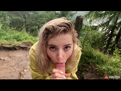 ❤️ Meisie sluk cum na 'n openbare blowjob - Eva Elfi ❤ Porno by ons